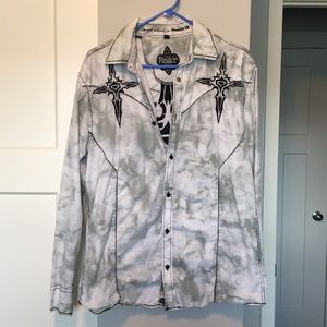 Men’s Roar Button Up